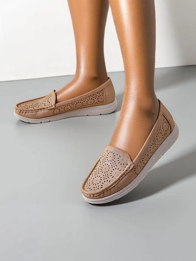 Royalfashion Перфорированные женские мокасины Besset
