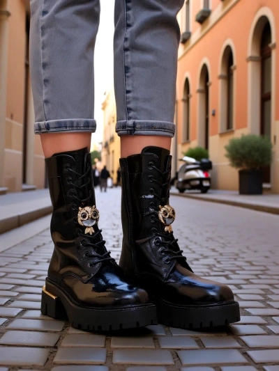 Женские ankle boots из лаковой экокожи Tesiolle