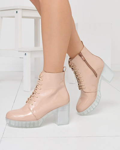 Бежевые женские лакированные ботильоны на каблуке Idika