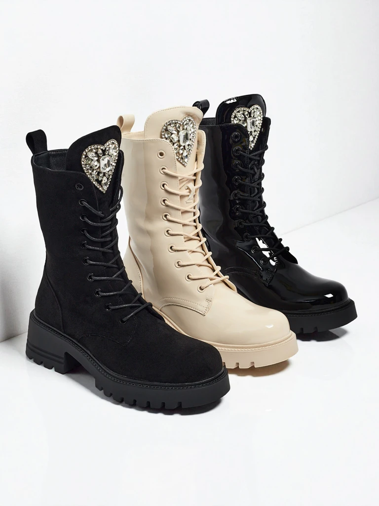 Eko zomšiniai moteriški aulinukai su raišteliais Emelune