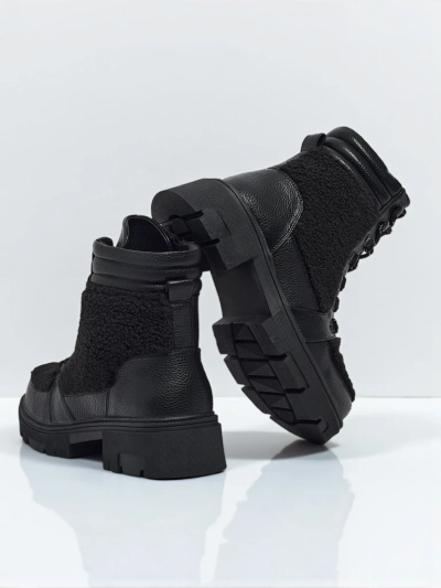 Moteriški aulinukai-batai su kailiuku Ardella