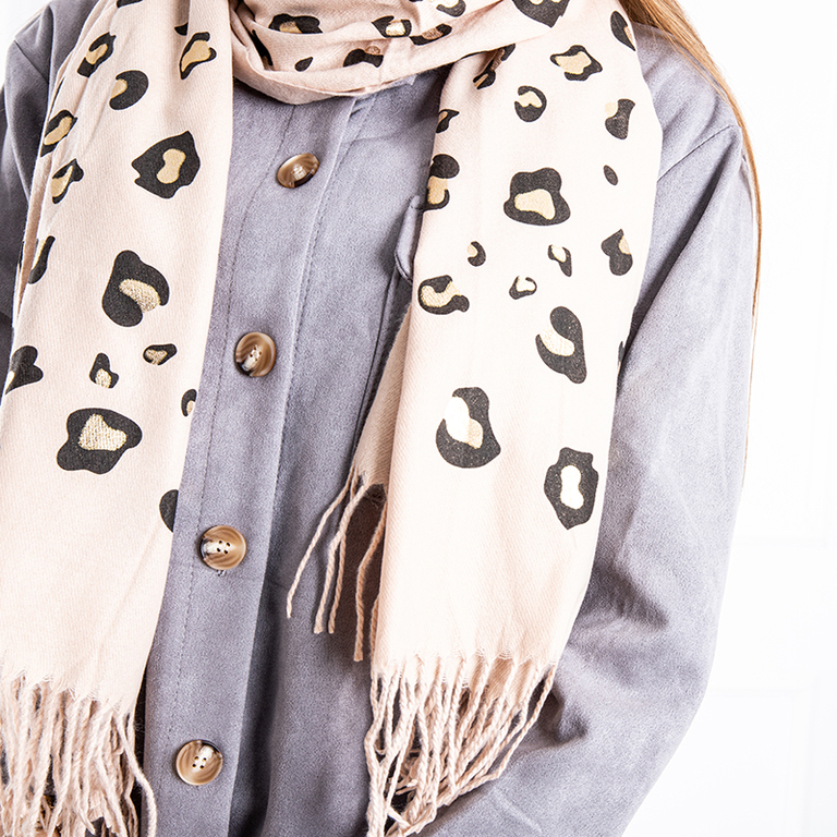 Кремовый женский шарф с принтом