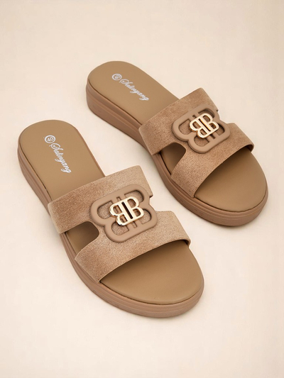 Royalfashion Женские шлепанцы на плоской подошве ChicStep