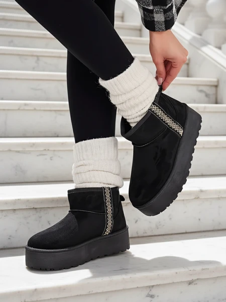 Royalfashion Trumpos moteriški balti sniego batai a'la Haluzi