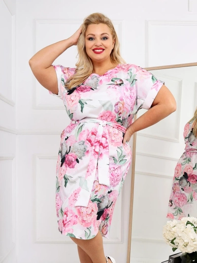 Женское платье до колена с короткими рукавами и розовым бантом