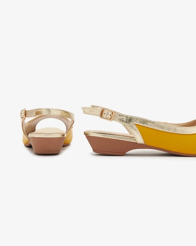 Женские открытые балеринки горчичного цвета Axoco- Footwear