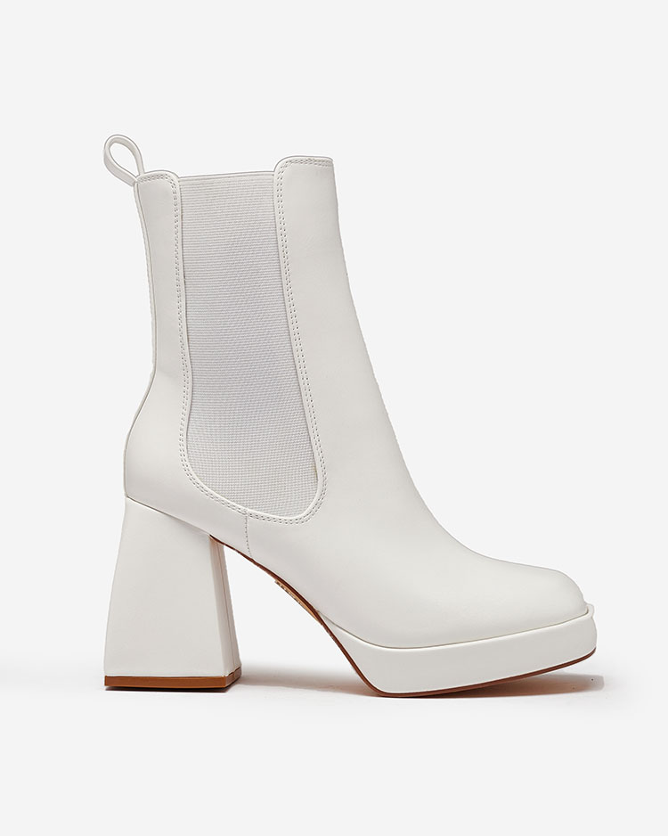 Royalfashion Белые женские сапоги на шпильке Farhera