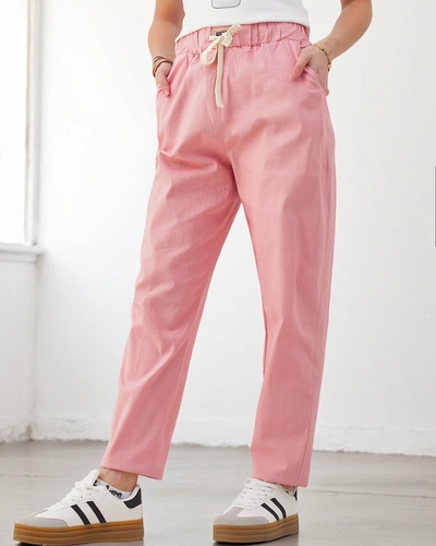 Royalfashion medvilniniai tiesūs moteriški kelnes su juosmeniu.