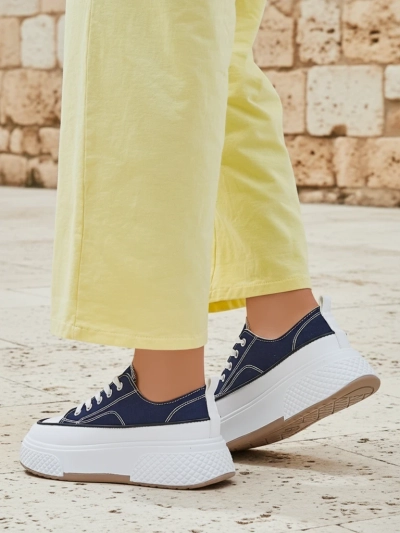 Royalfashion Женские платформенные кроссовки Beemes