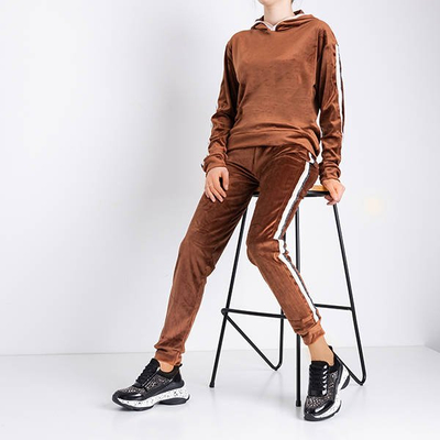 Женский комплект из коричневого свитшота с полосками - Одежда