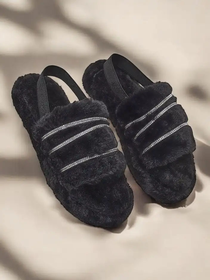 Женские меховые башмачки Royalfashion с стразами Ferrems