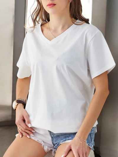 Royalfashion Moteriška medvilninė laisvalaikio T-Shirt su V formos kaklo iškirpte