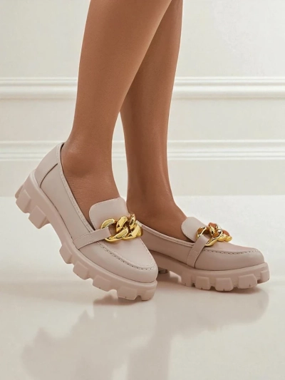 Женские бежевые лоферы Callista с цепью, плоский каблук, экокожа