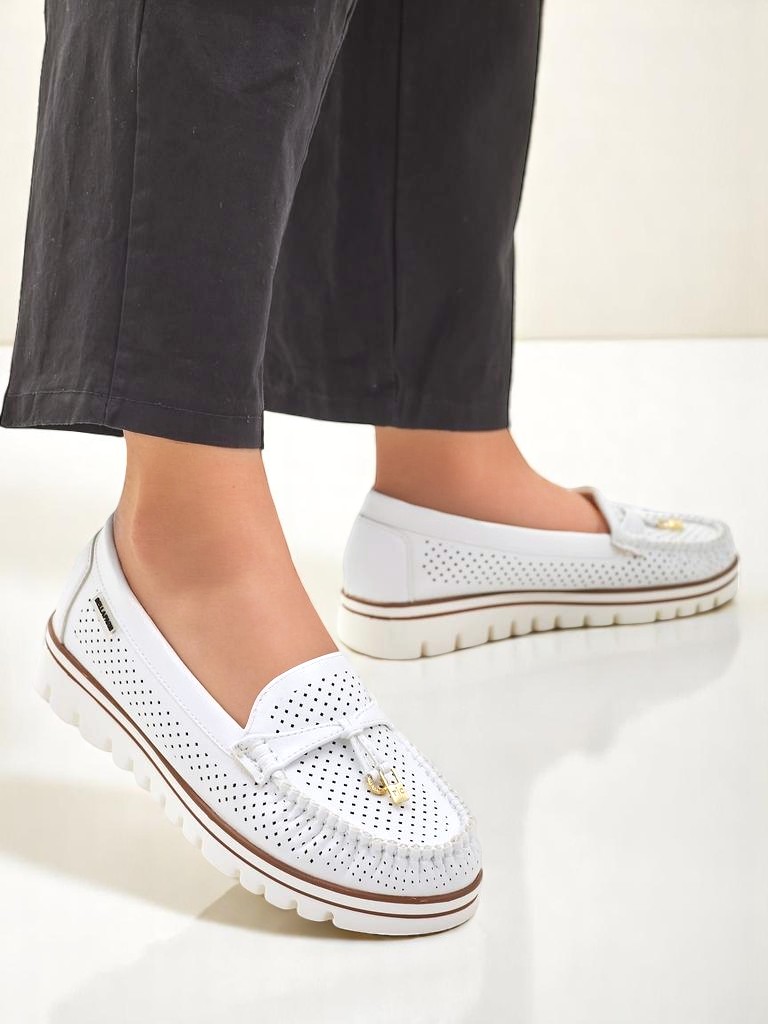 Royalfashion Moteriški perforuoti mokasīnai Elissas