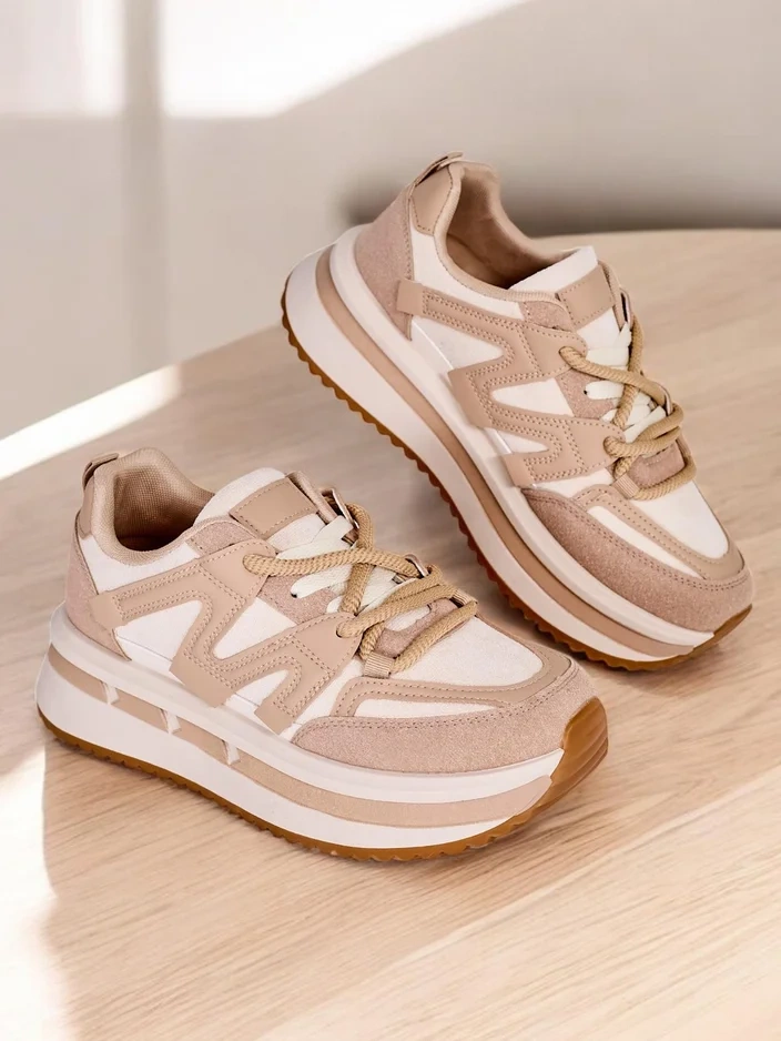 Спортивные кроссовки на платформе для женщин Royalfashion Eviger