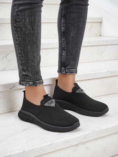 Royalfashion Женские тканевые спортивные слипоны Serra