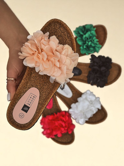 Royalfashion Klapki damskie z kwiatuszkami Flora Soft – mega słodkie!
