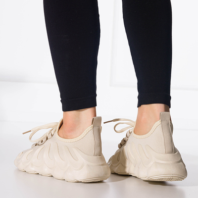 Бежевые женские кроссовки Octapiso