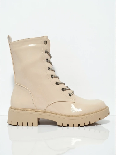 Lakiniai moteriški aulinukai suvarstomi Fjorra