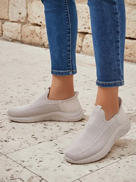 Aurelia Comfort Beżowe Slip On Damskie Buty z Tkaniny Na Płaskim Obcasie