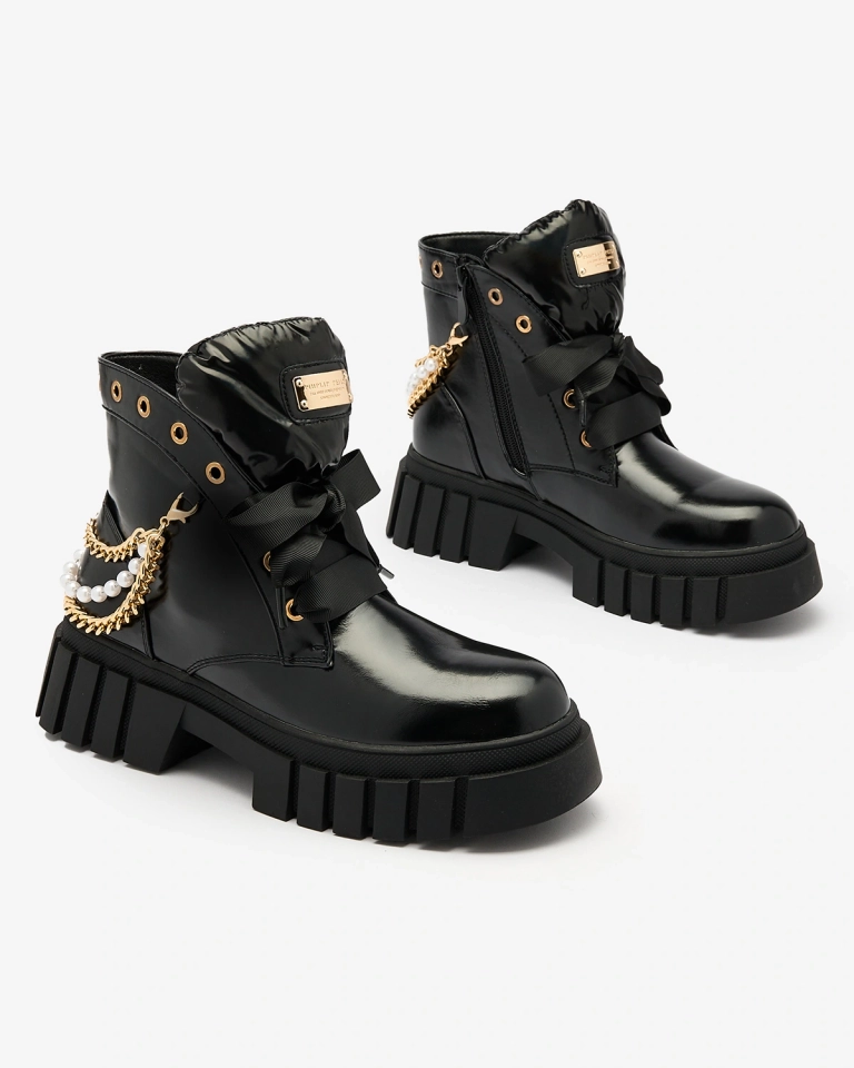 Royalfashion Moteriški juodi apšiltinti batai Dahaff