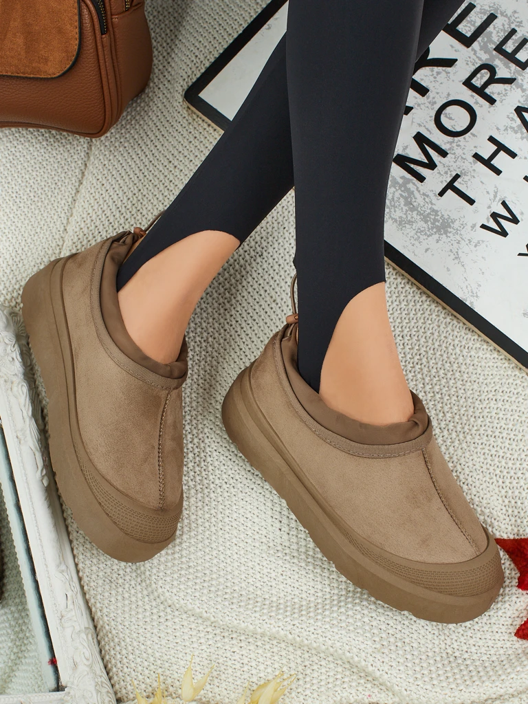 Короткие женские ботинки a'la снегоходы Velisee