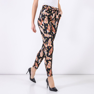 Черные женские штаны с принтом