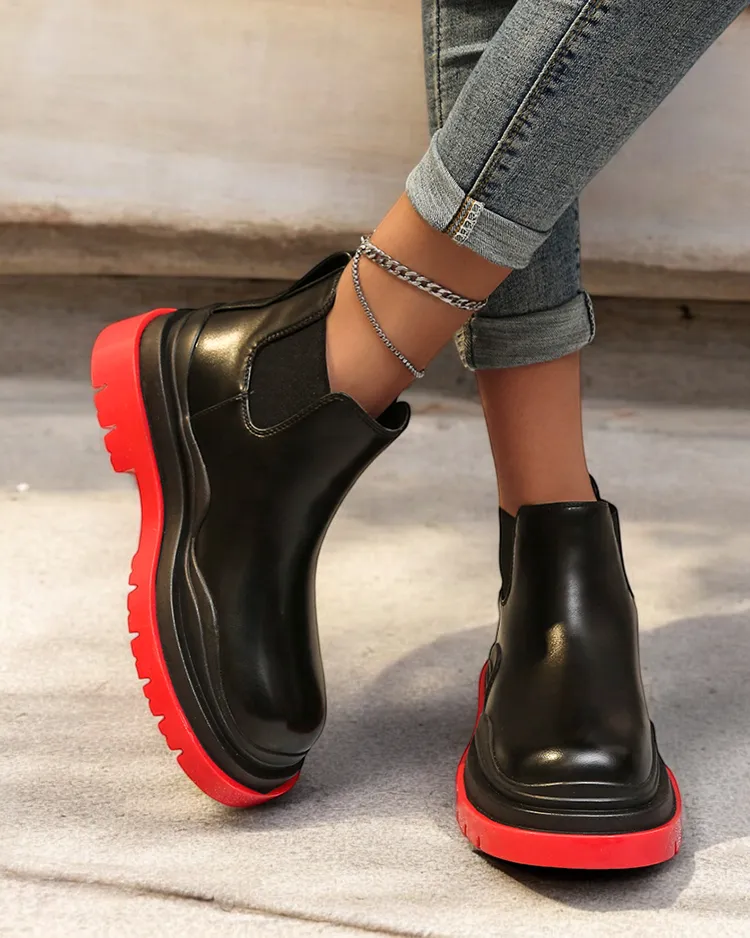 Royalfashion Moteriški batai Derri