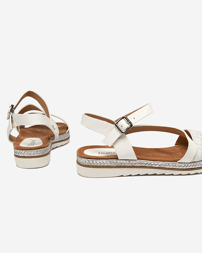 Moteriškos baltos plokščios basutės Pixaf- Footwear