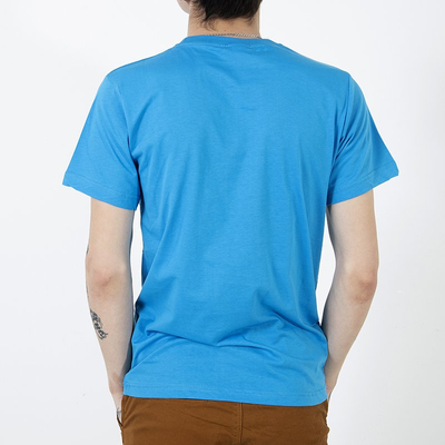 Голубая мужская футболка с принтом