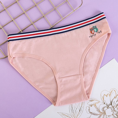 Светло-розовые женские трусы