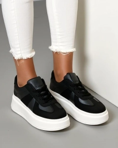 juodas