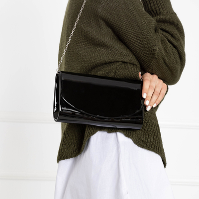 Moteriškas juodas lakuotas sankabos krepšys ant grandinėlės - Priedai