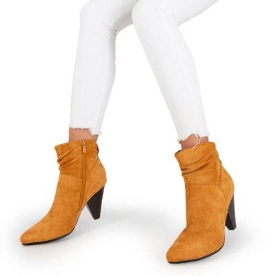 OUTLET Коричневые сапоги на треугольном каблуке Lika - Туфли