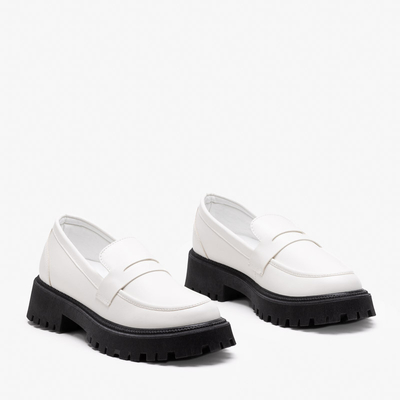 Белые женские лоферы Givosi