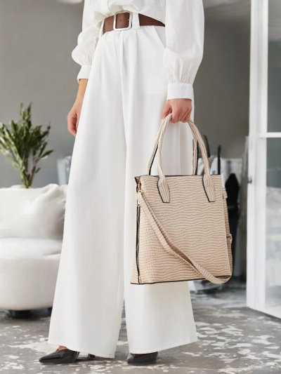 Royalfashion Lakiruota moteriška rankinė su reljefu