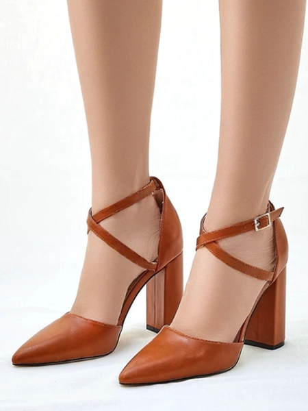 Royalfashion moteriški aukštakulniai su kryžminėmis juostelėmis Eurolias