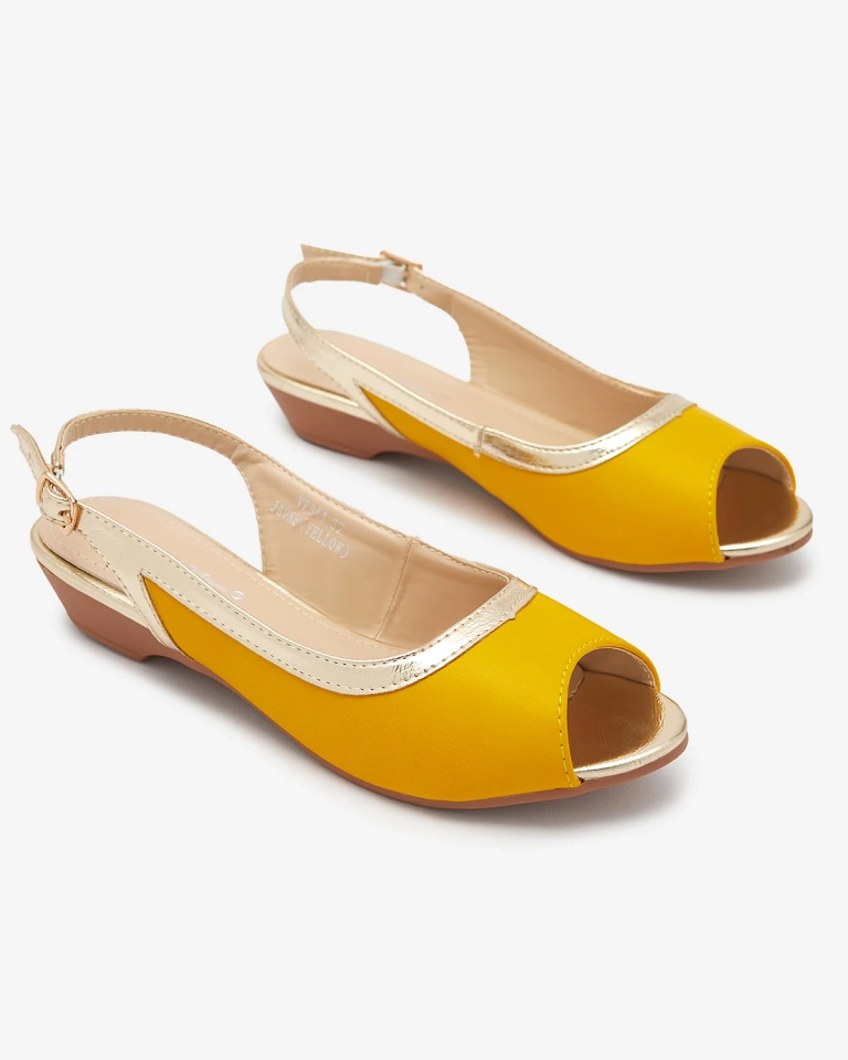 Женские открытые балеринки горчичного цвета Axoco- Footwear