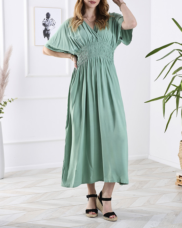 Зеленое женское длинное платье с вырезом-конвертом - Одежда