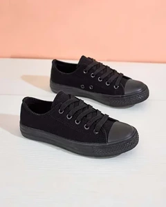 juodas