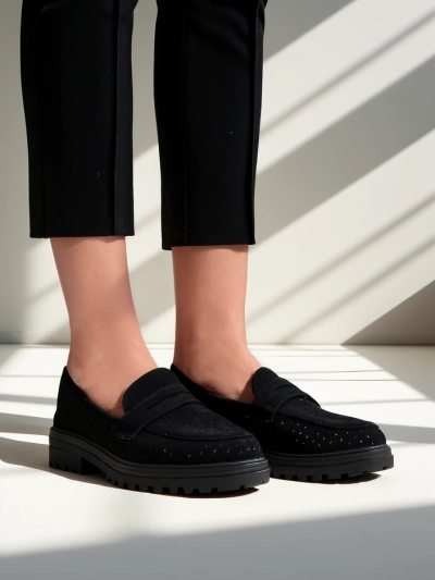 Royalfashion Женские перфорированные лоферы Filoz