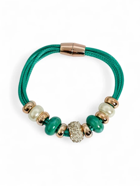 Женский браслет с бусинами и цирконами