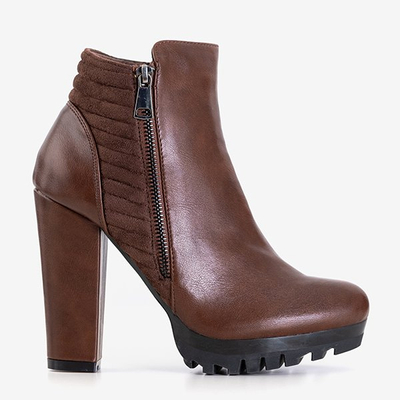 Brązowe damskie botki na słupku z ozdobnym suwakiem Santiago - Obuwie