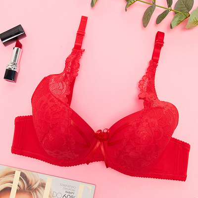 Raudona moteriška liemenėlė su nėriniais - Apatiniai rūbai