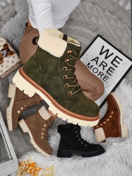 Moteriški aulinukai su kailiuku Tessara