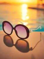 Tamsiai ruda || rudas