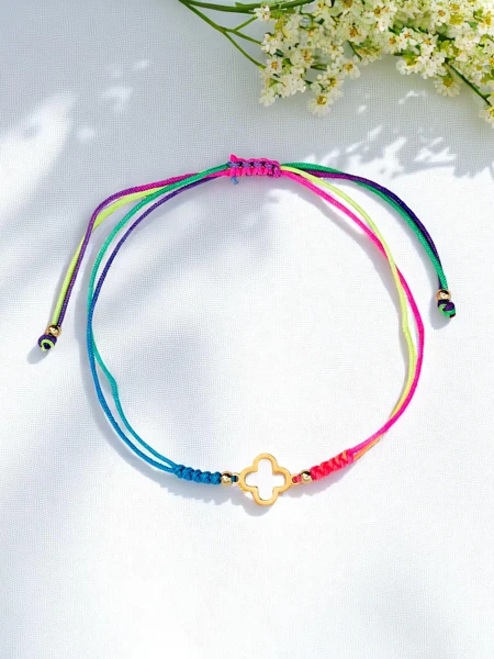 Moteriška apyrankė su „Golden Shore“ pakabuku