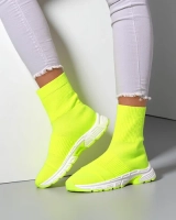 тёмно-зелёный