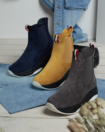 OUTLET Желтые женские утепленные сапоги-дутики из эко-замши - Обувь