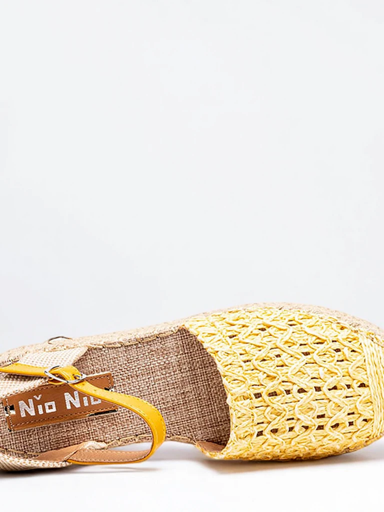 Żółte damskie espadryle z ażurową cholewką Triumf - Obuwie